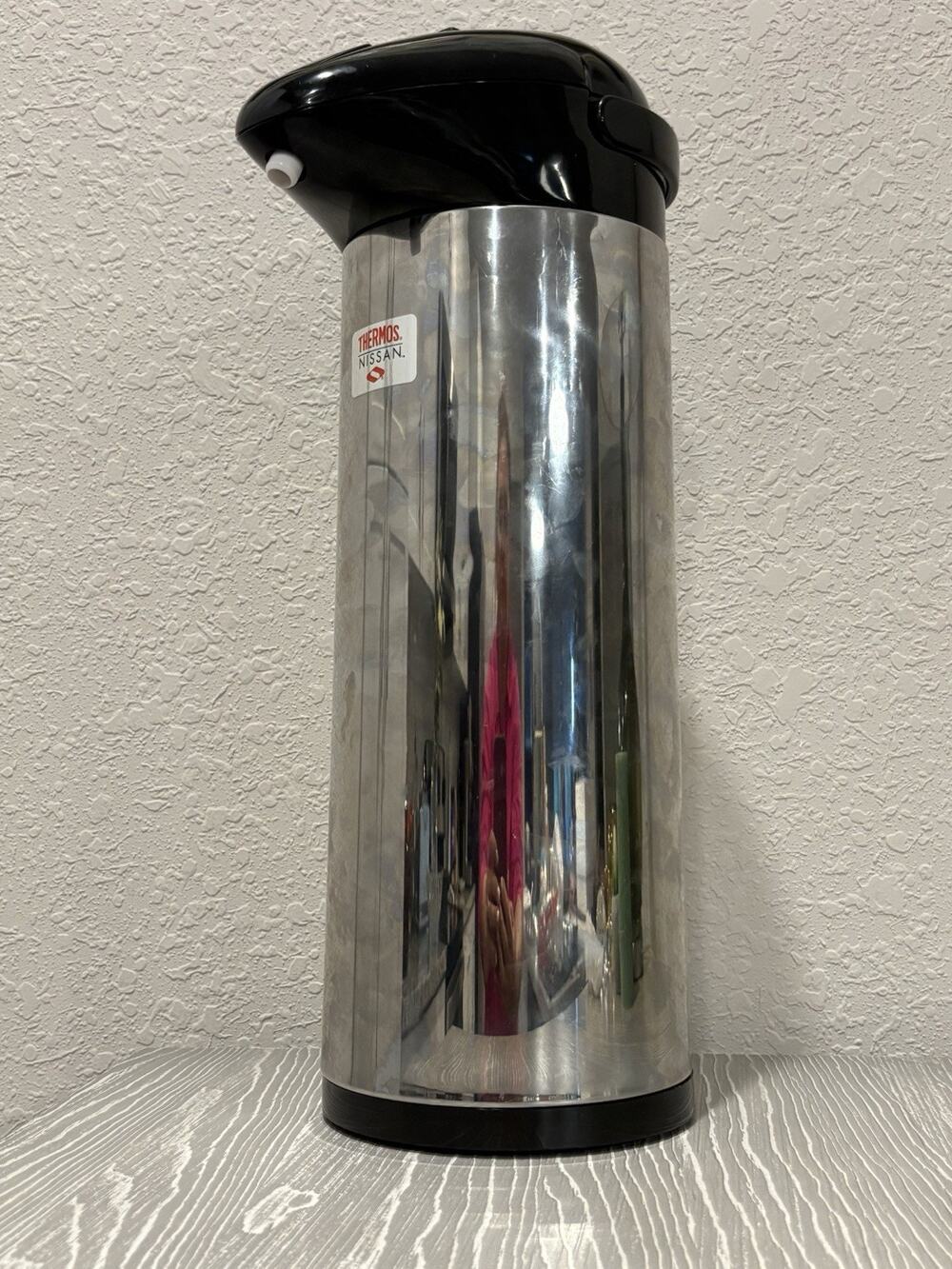 Nissan Glass Vacuum Thermos Insulated Pump Pot Hot Cold Beverage Server